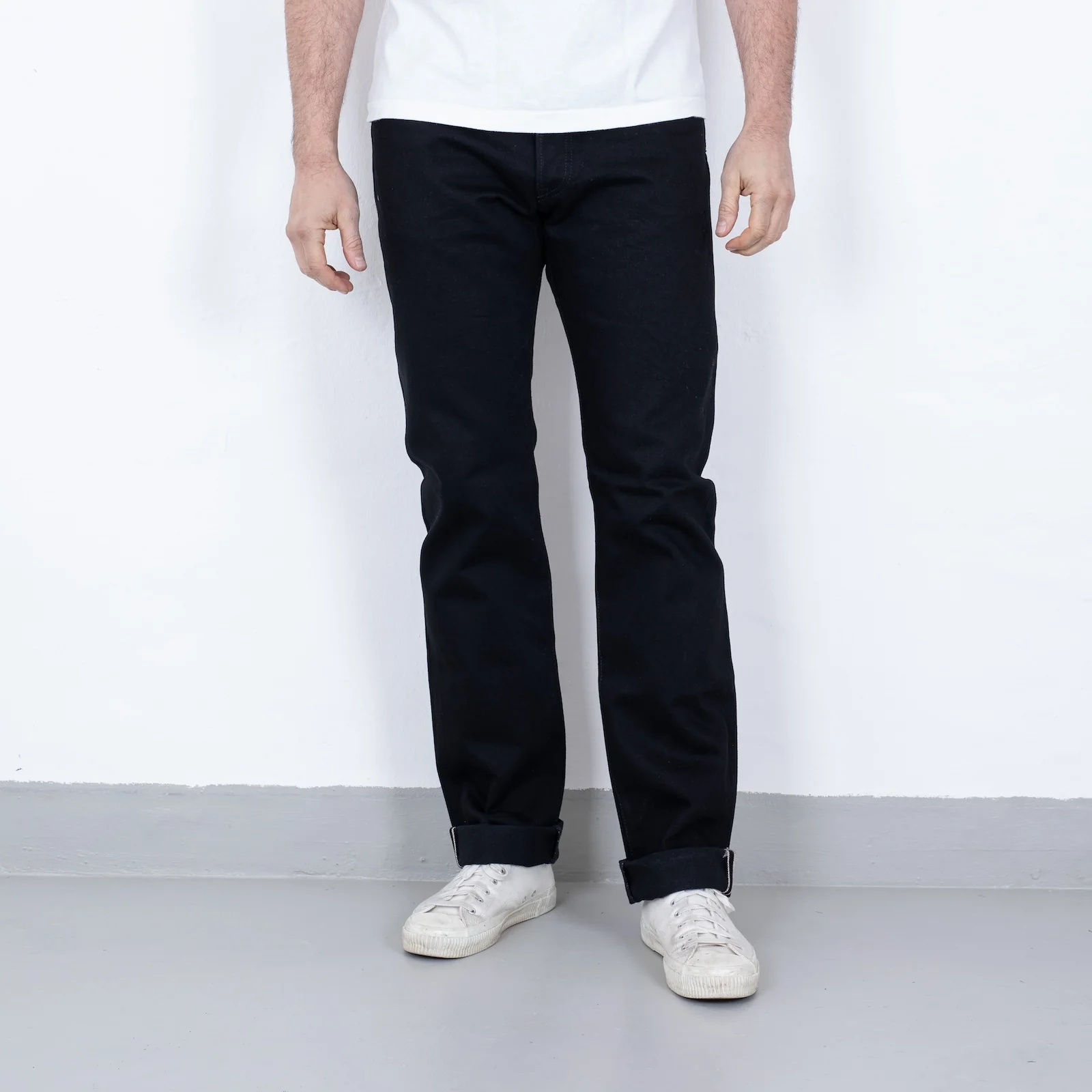 IH-888S-142BB - 14oz Selvedge Denim Medium/High Rise Tapered Jeans - Black/Black - Image 4