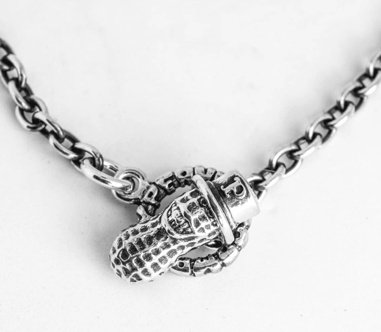 PE-MEDIUM-PEANUTS-SILVER-CHAIN-SILVER - Peanuts & Co MEDIUM PEANUTS Pendant with silver chain - Silver - Image 3